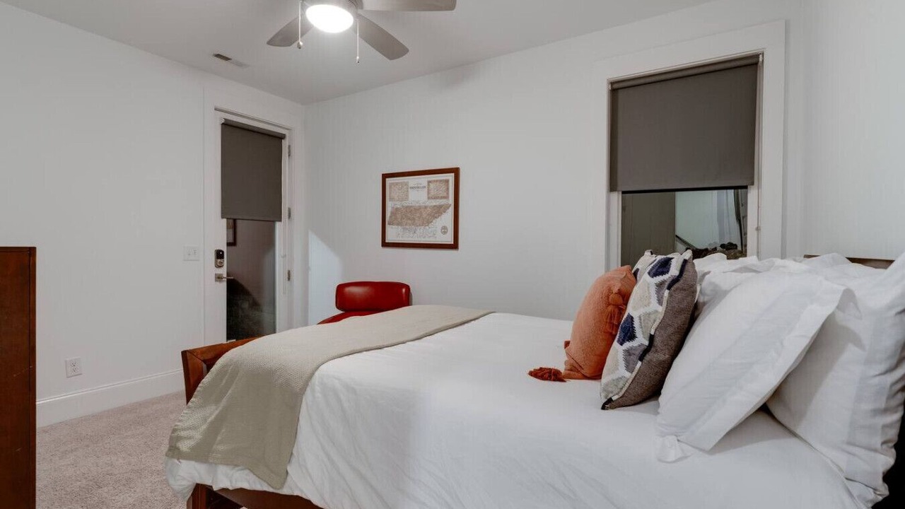 Photo of Bedroom in Berry Hill