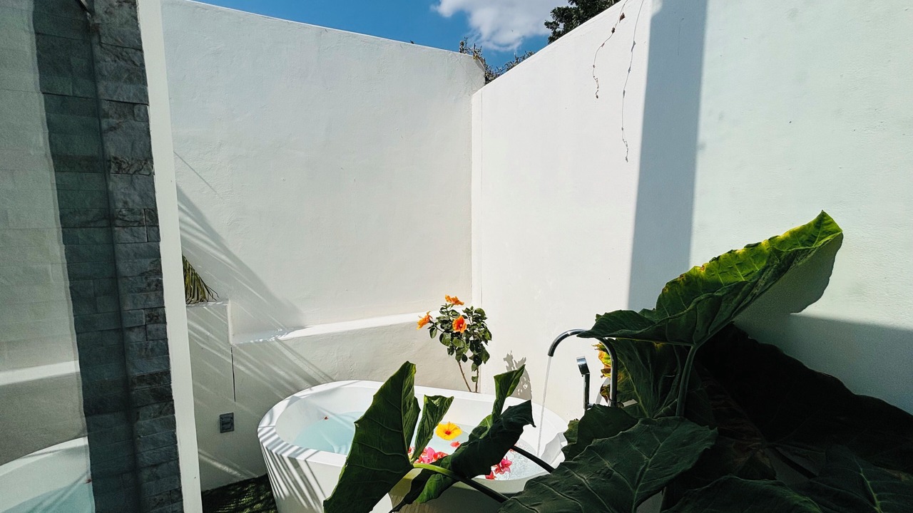 Photo of Outdoor in Raquet Club