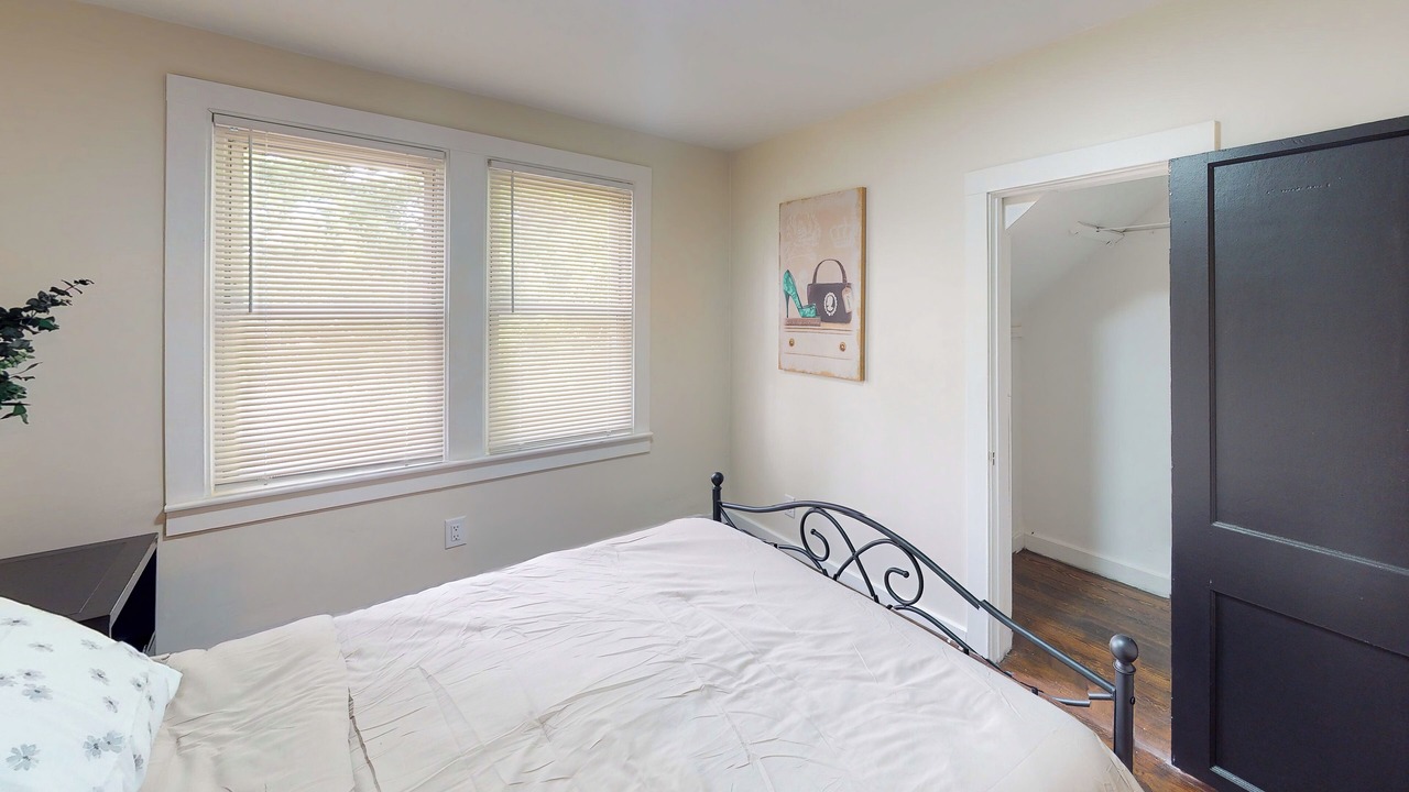 Photo of Bedroom in Grosse Pointe Woods