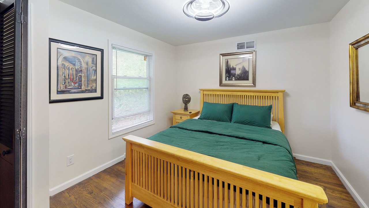 Photo of Bedroom in Grosse Pointe Woods