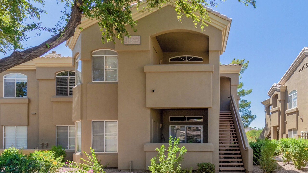 Photo of Outdoor in Paradise Valley Village