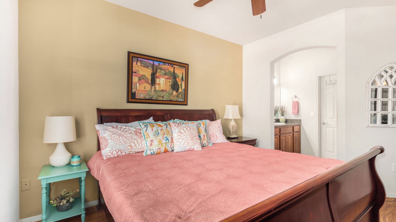 Photo of Bedroom in Paradise Valley Village