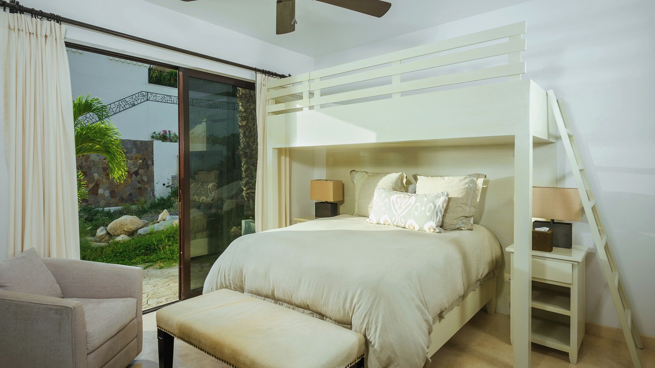 Photo of Bedroom in Buzzards