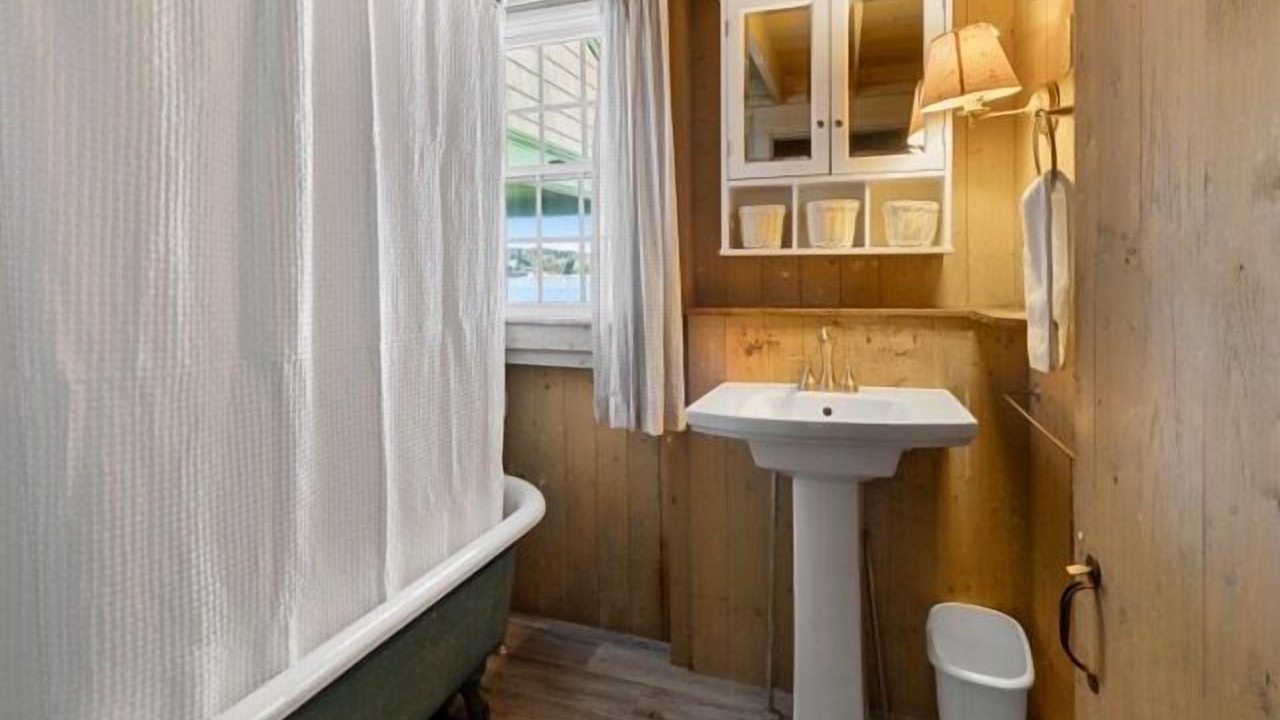 Photo of Bathroom in Port Clyde
