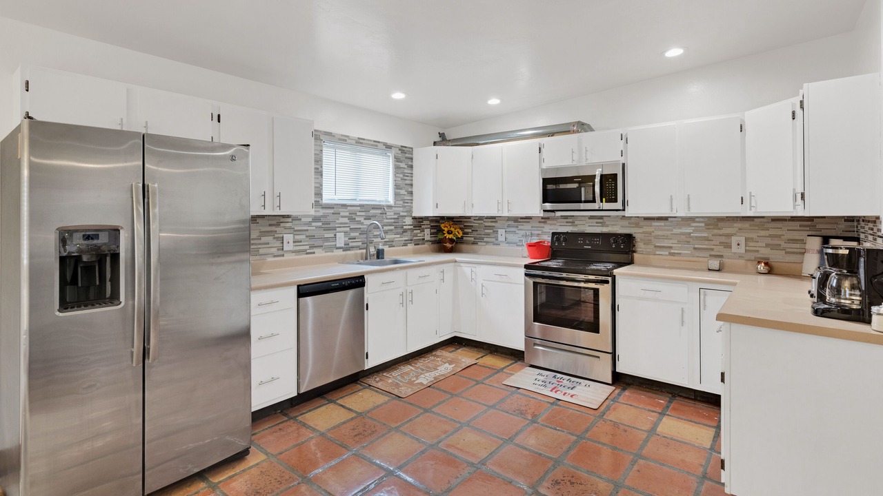 Photo of Kitchen in Blenman-Elm