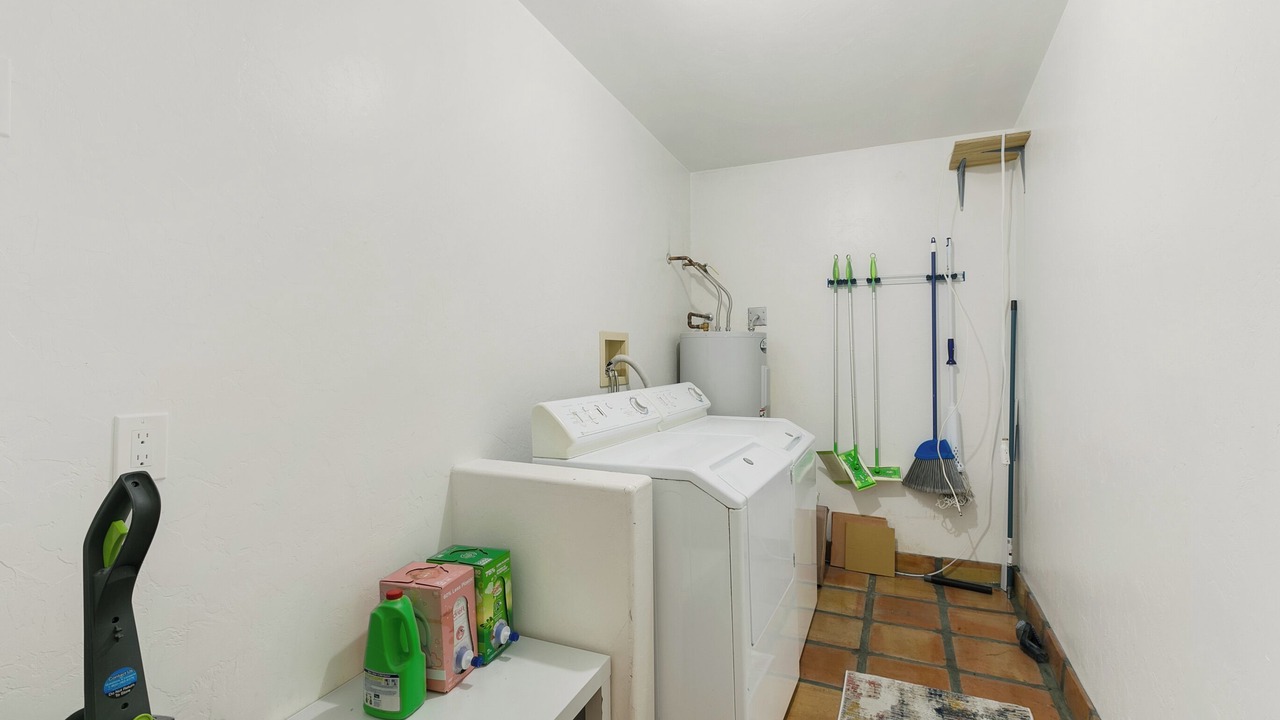Photo of Bedroom in Blenman-Elm
