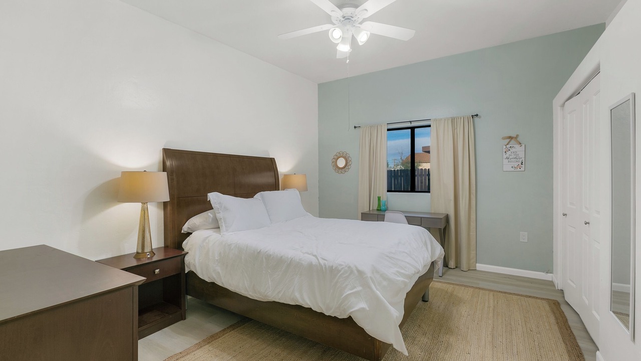 Photo of Bedroom in Blenman-Elm