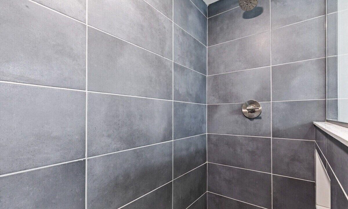 Photo of Bathroom in Babe Denny