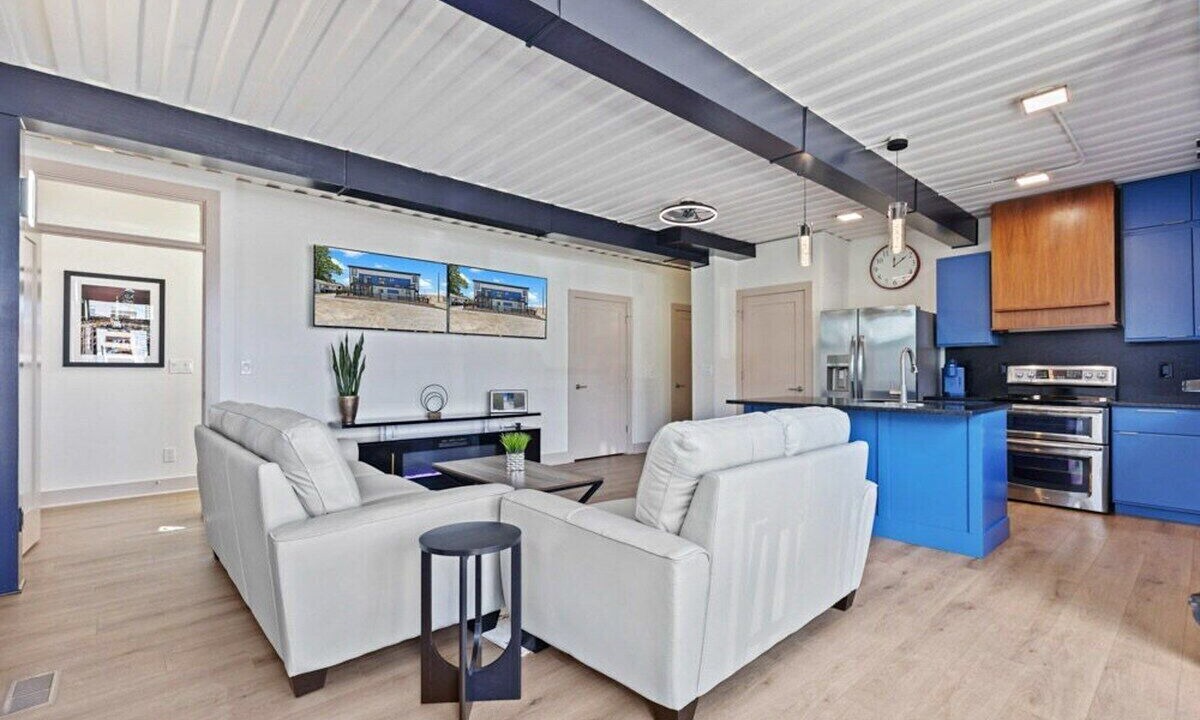 Photo of Livingroom in Babe Denny