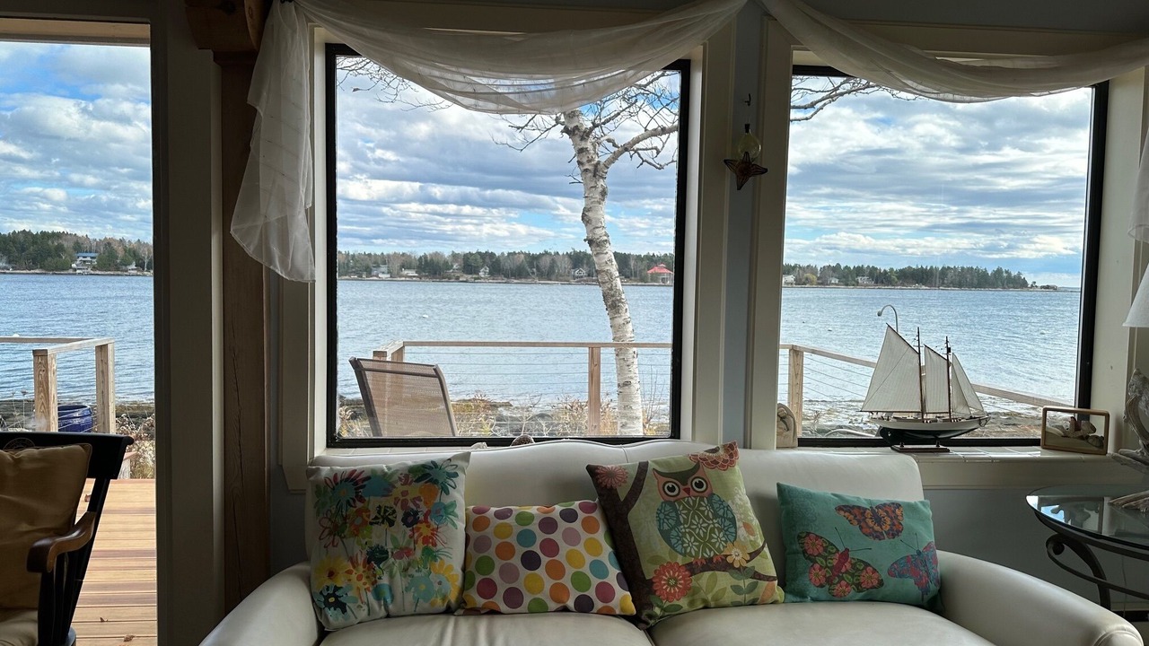 Photo of Livingroom in Orrs Island