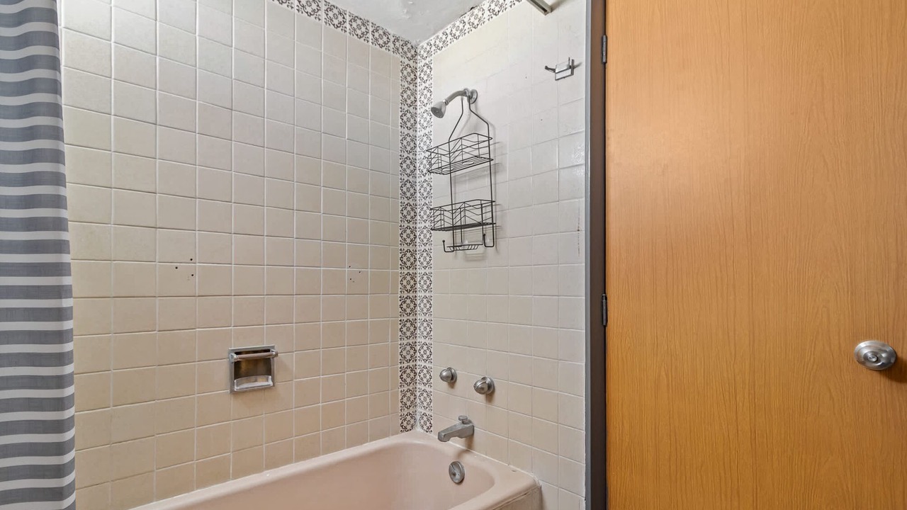 Photo of Bathroom in South Shore Hotel Area