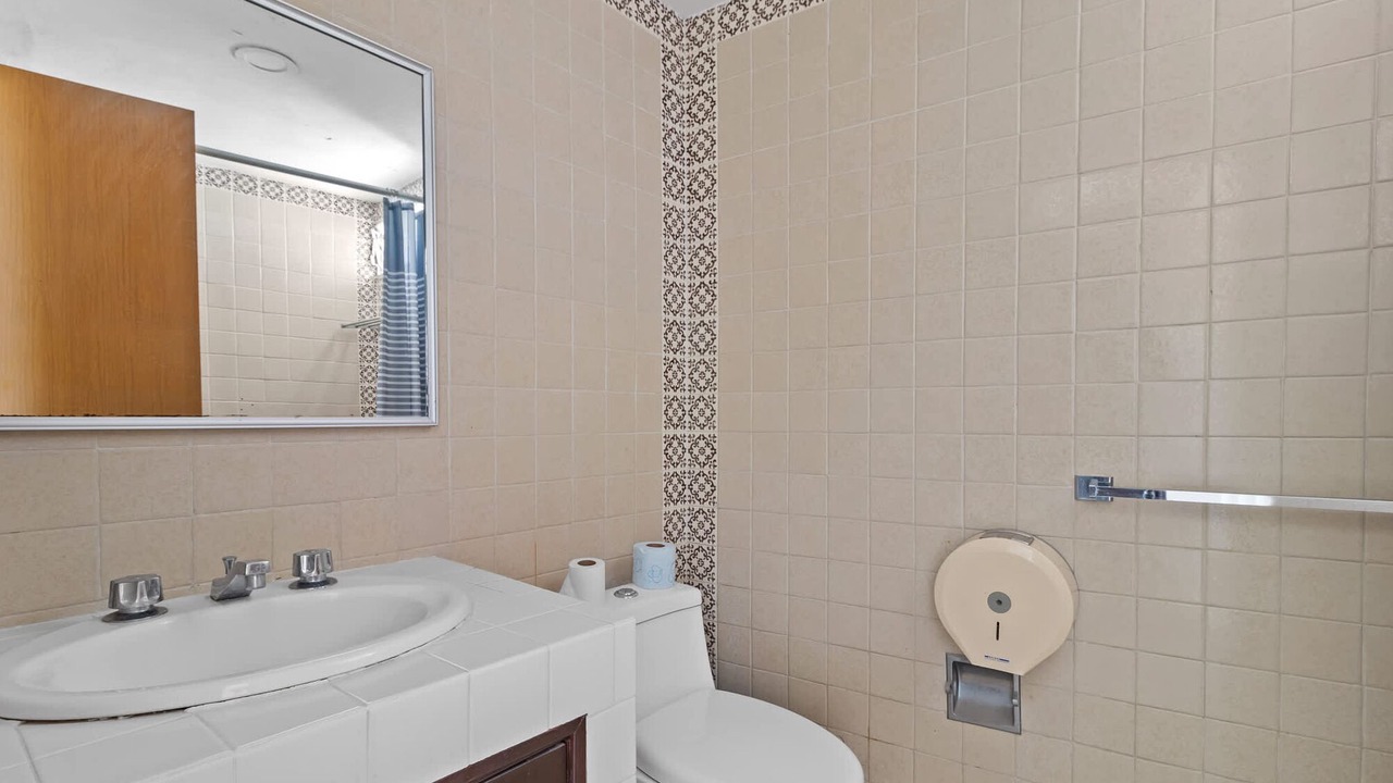 Photo of Bathroom in South Shore Hotel Area