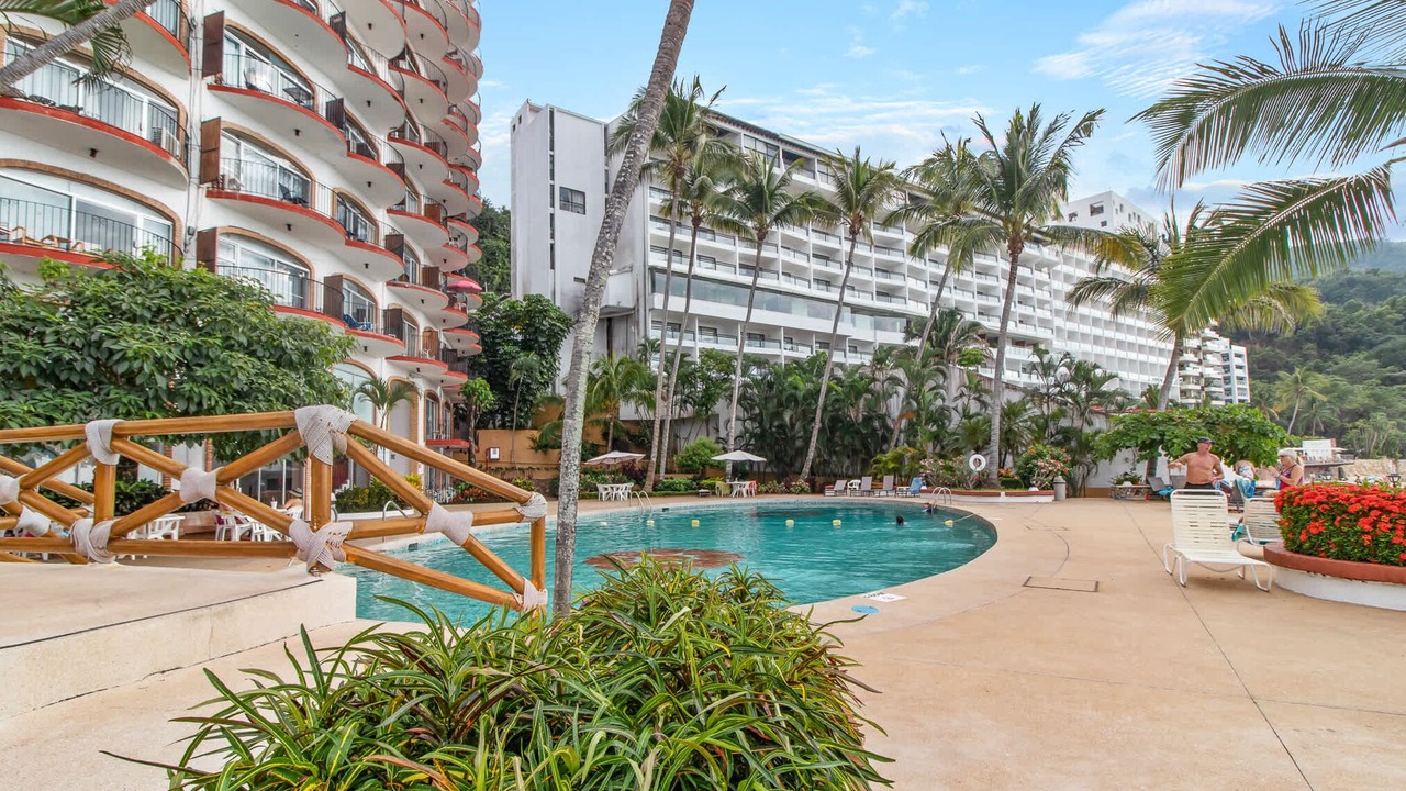 Photo of Outdoor in South Shore Hotel Area