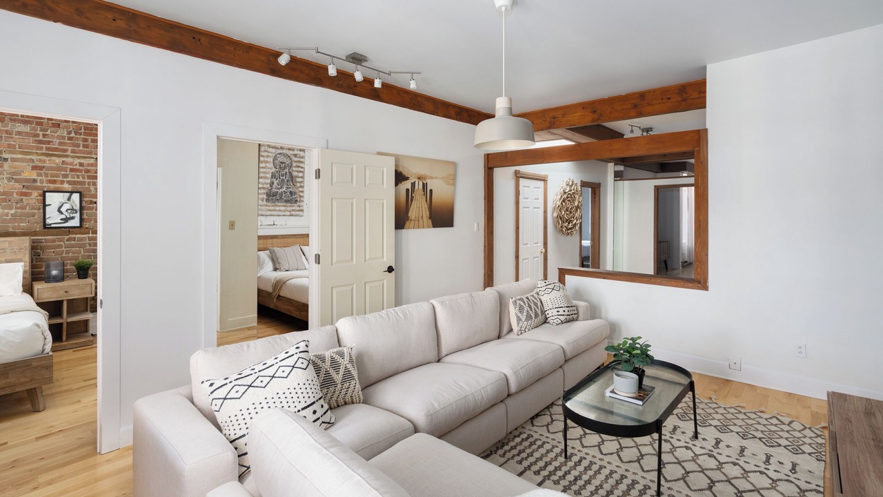 Photo of Livingroom in Mile End