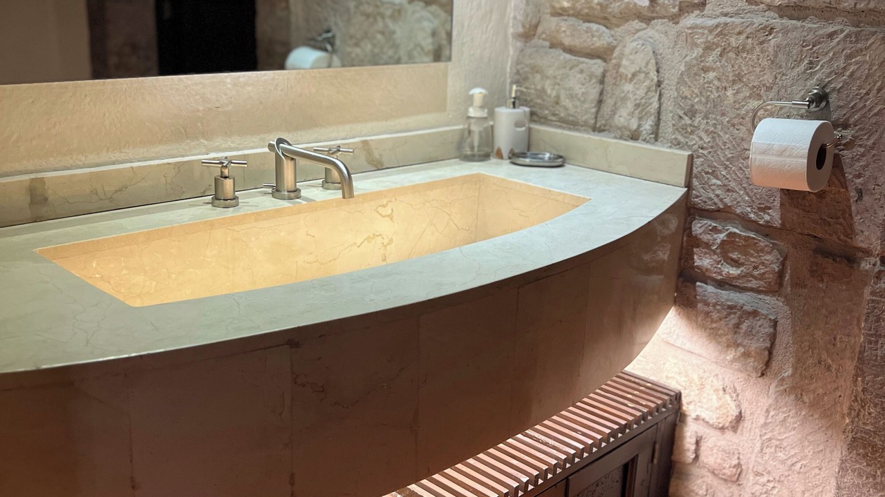 Photo of Bathroom in Historic Centre