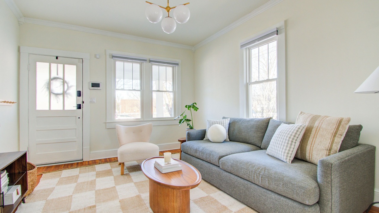Photo of Livingroom in Fredericksburg