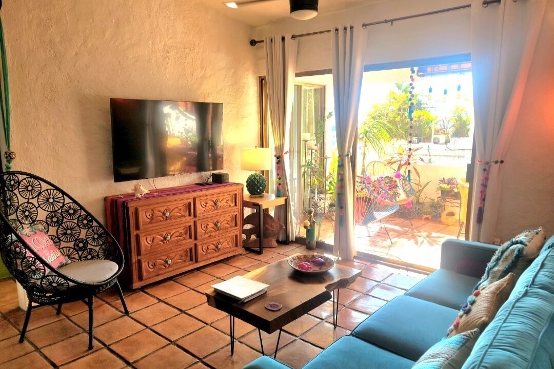 Photo of Livingroom in Romantic Zone