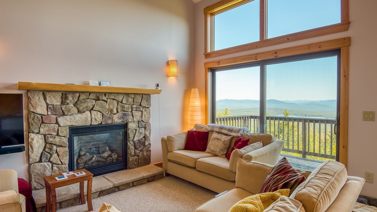 Photo of Livingroom in Rangeley