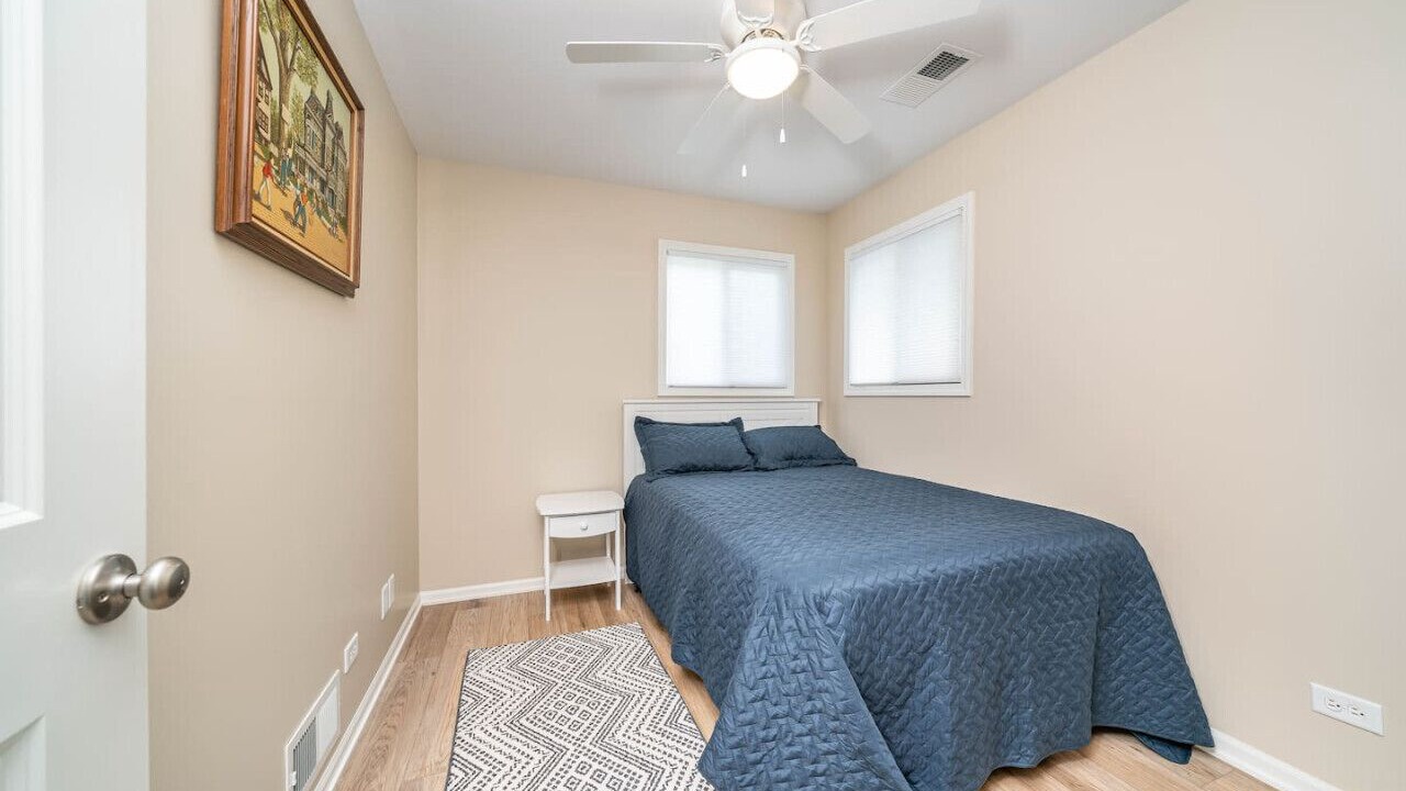 Photo of Bedroom in Paw Paw Lake