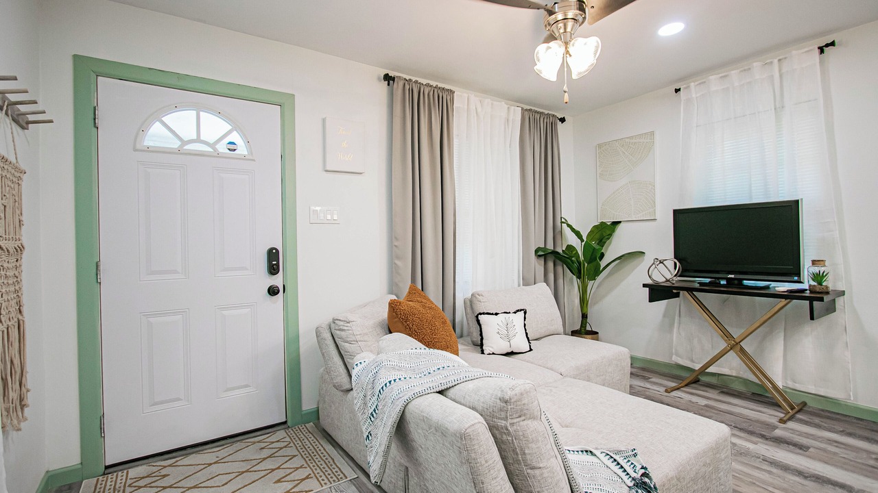 Photo of Livingroom in Pharr