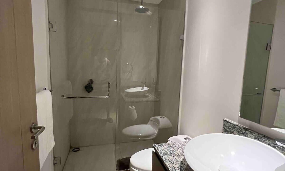 Photo of Bathroom in Alvarado