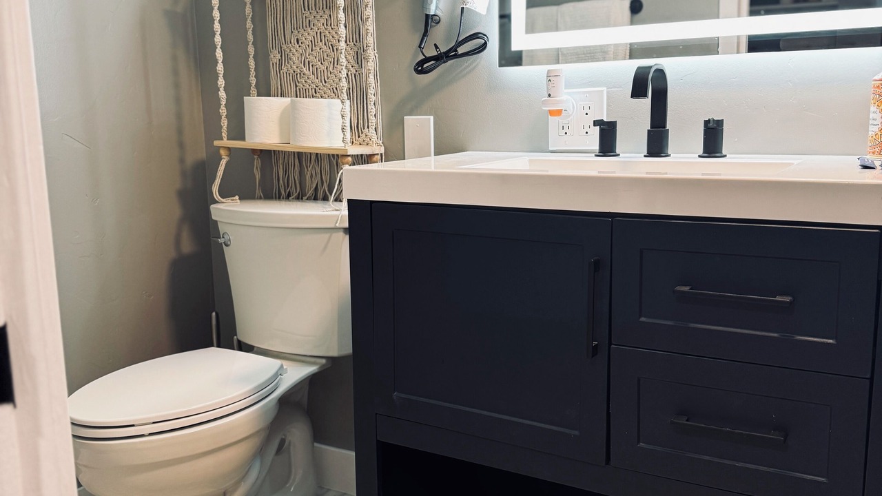 Photo of Bathroom in Central Sacramento