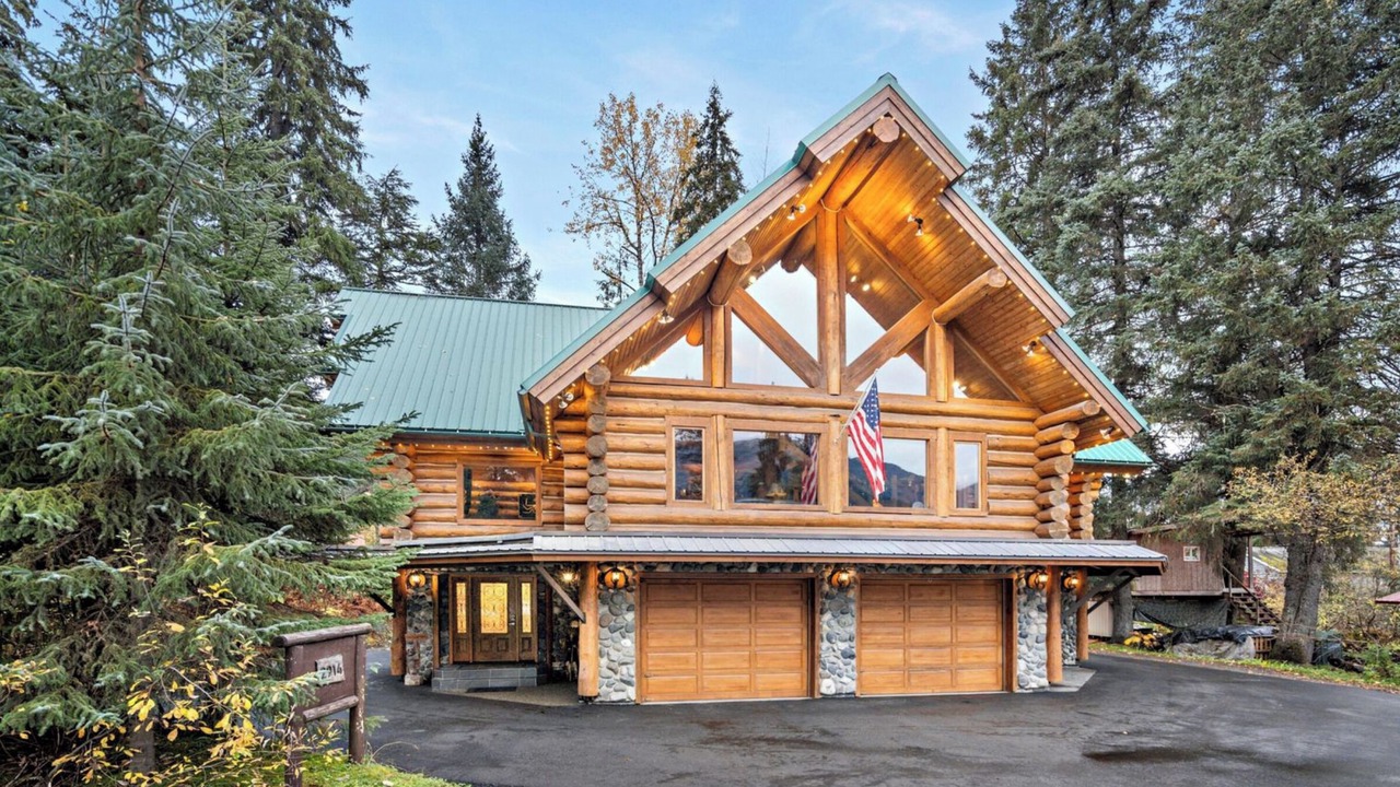 Photo of Others in Alyeska