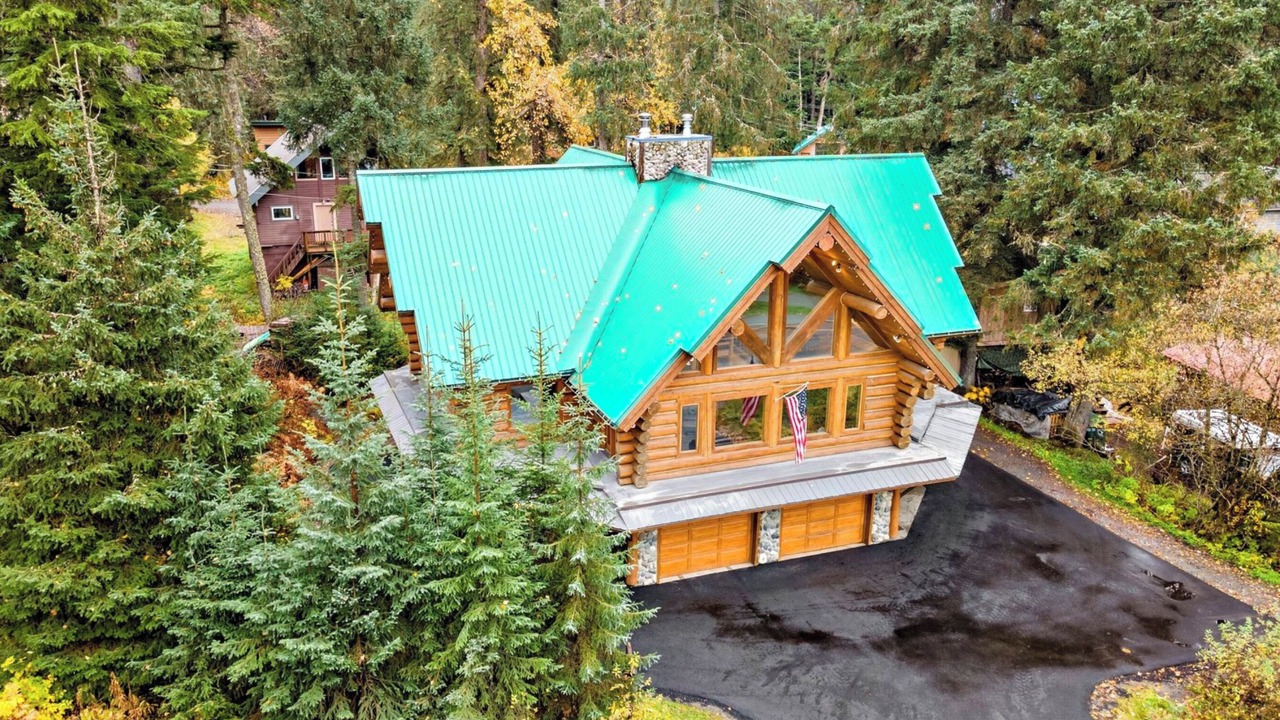 Photo of Others in Alyeska