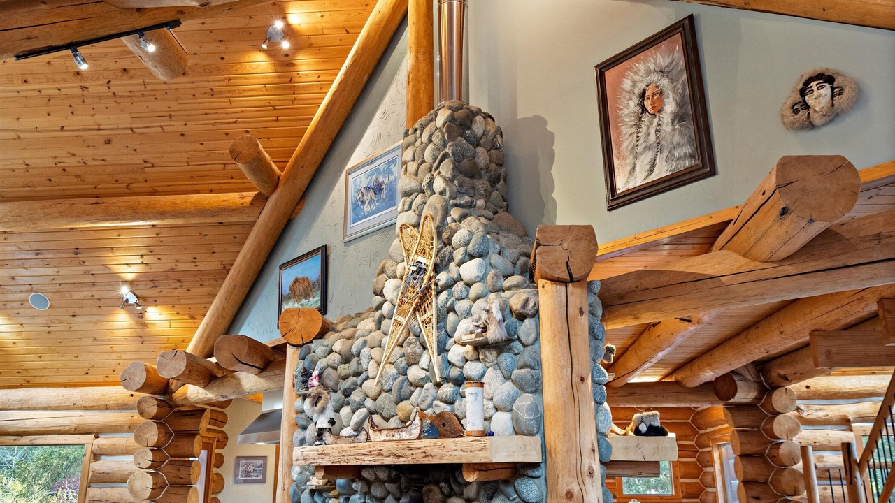 Photo of Livingroom in Alyeska