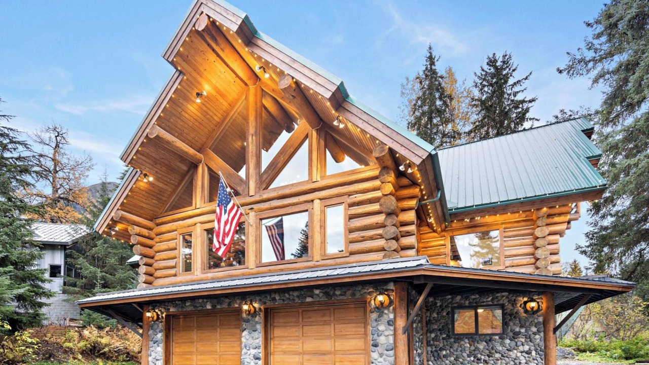 Photo of Others in Alyeska