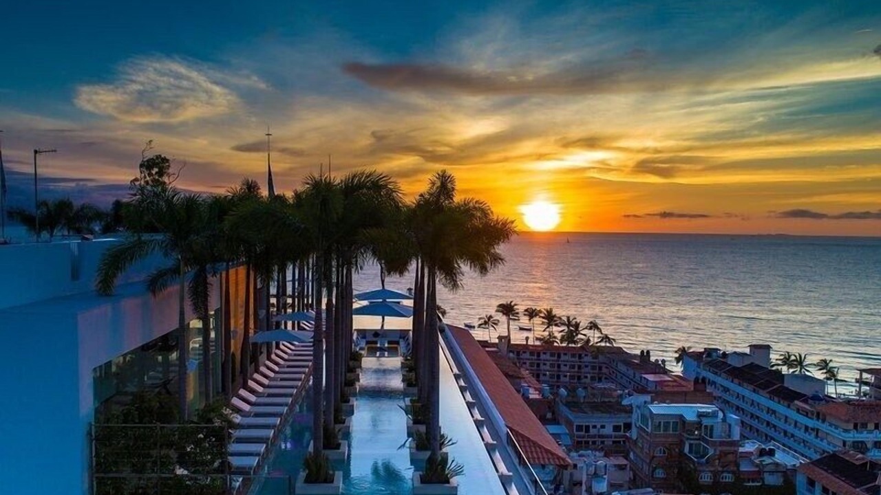 Photo of Outdoor in Romantic Zone