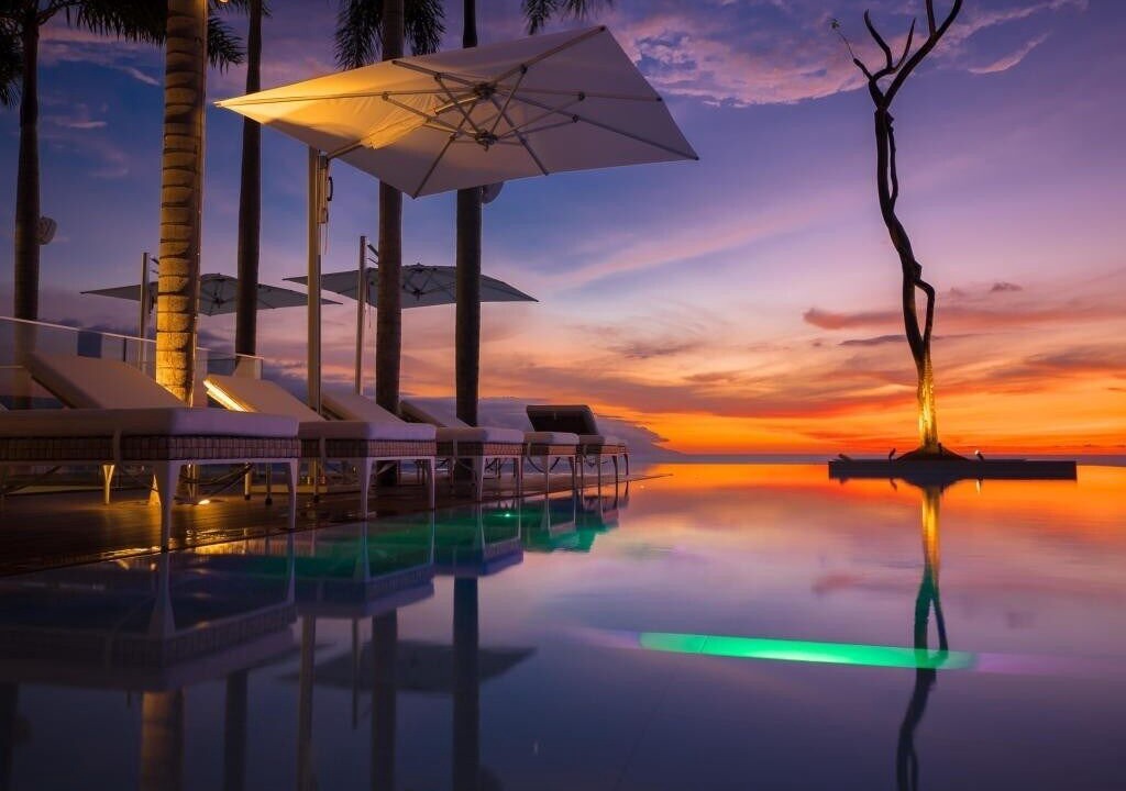 Photo of Outdoor in Romantic Zone