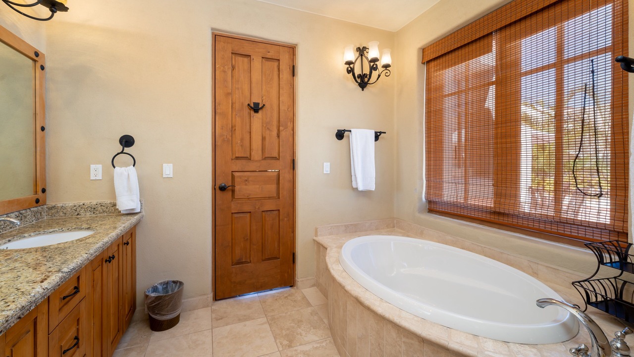 Photo of Bathroom in Nopolo