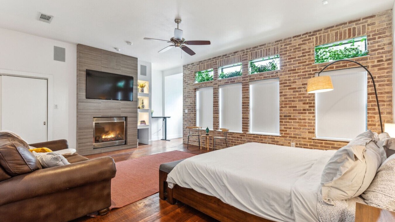 Photo of Bedroom in Deep Ellum
