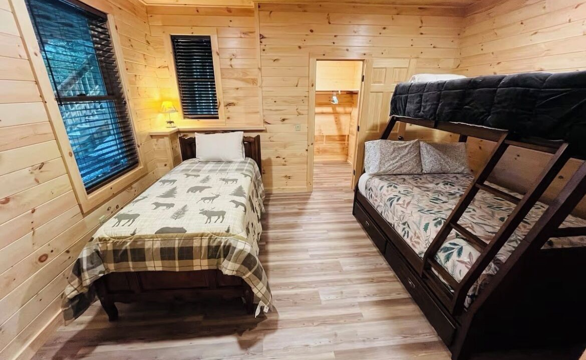 Photo of Bedroom in Pittsburg