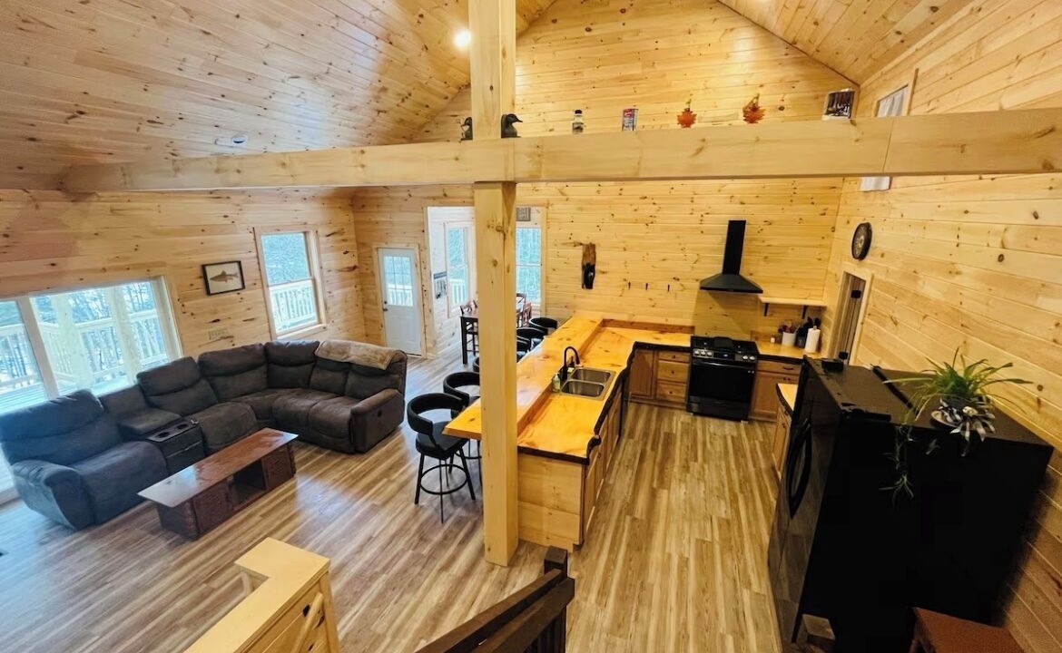 Photo of Livingroom in Pittsburg