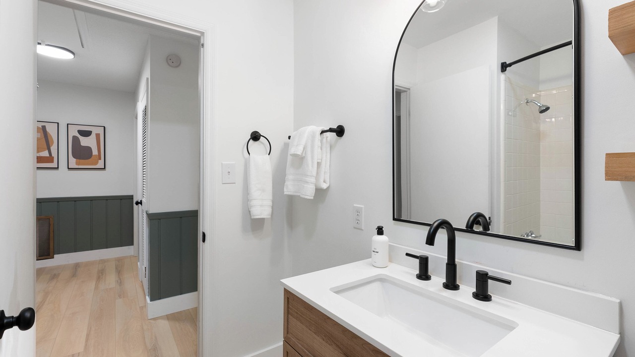 Photo of Bathroom in Drayton