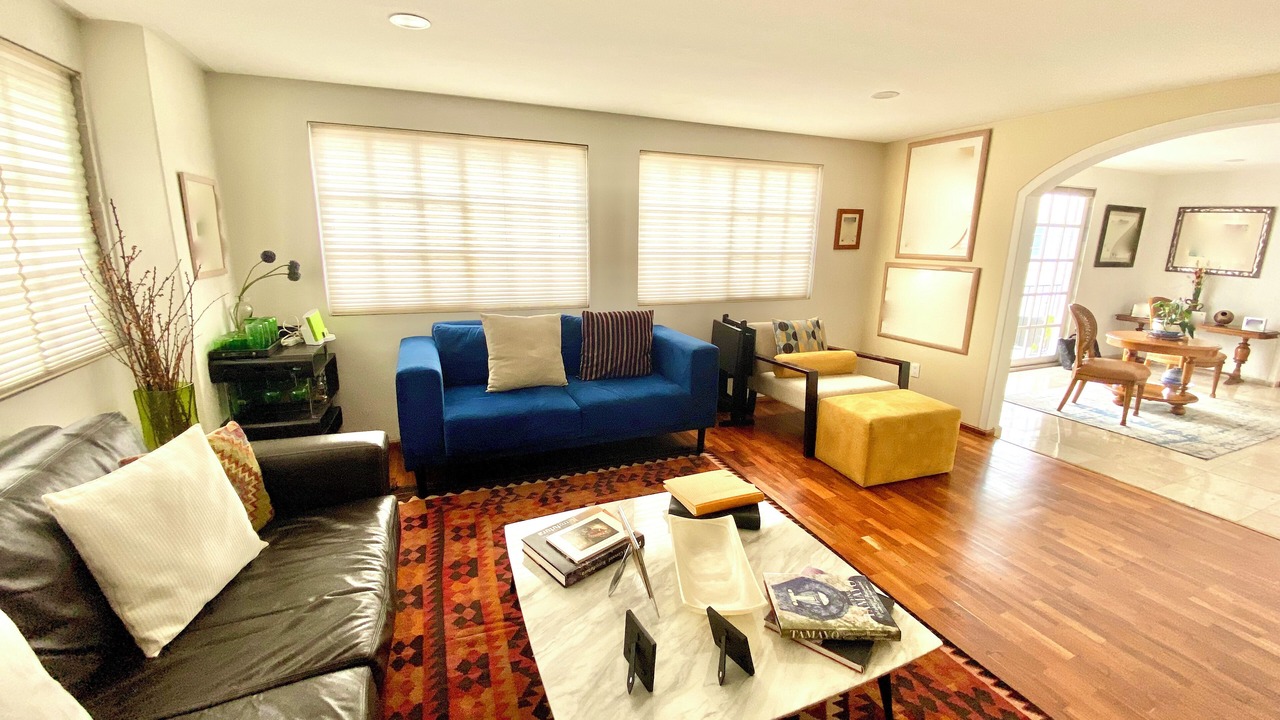 Photo of Livingroom in Guadalupe Inn