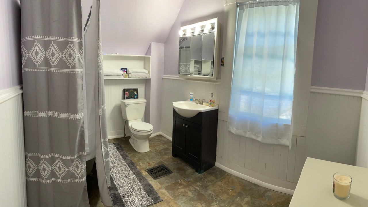 Photo of Bathroom in Auburn