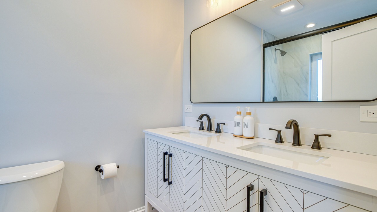 Photo of Bathroom in Evanston