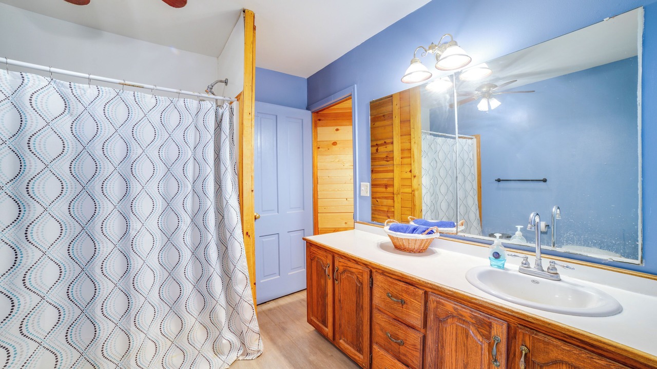 Photo of Bathroom in Elkhart