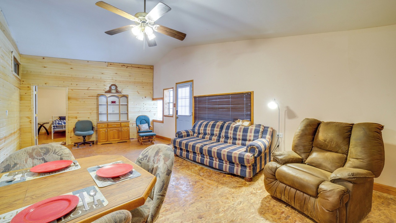 Photo of Livingroom in Elkhart