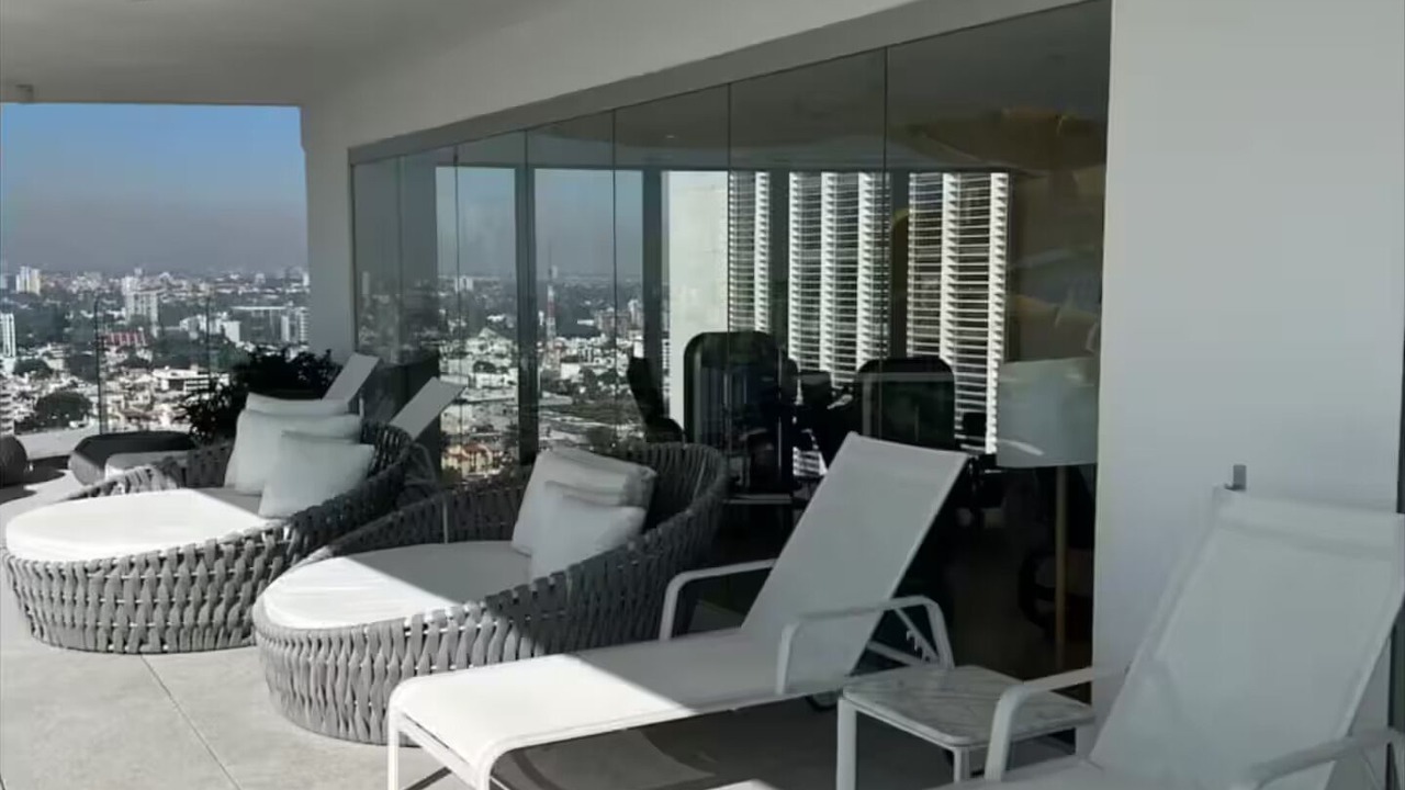 Photo of Patio Balcony in Financial District