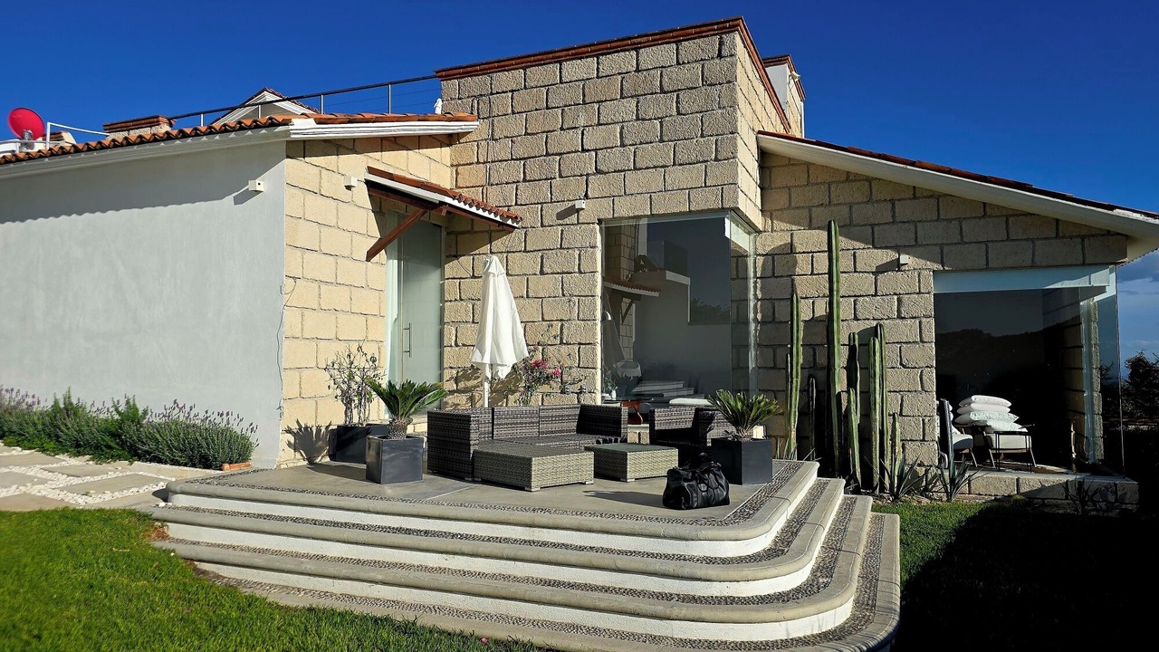 Photo of Patio Balcony in Bernal