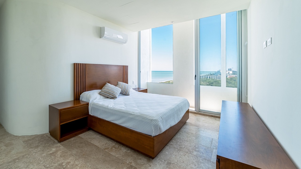 Photo of Bedroom in Miramar