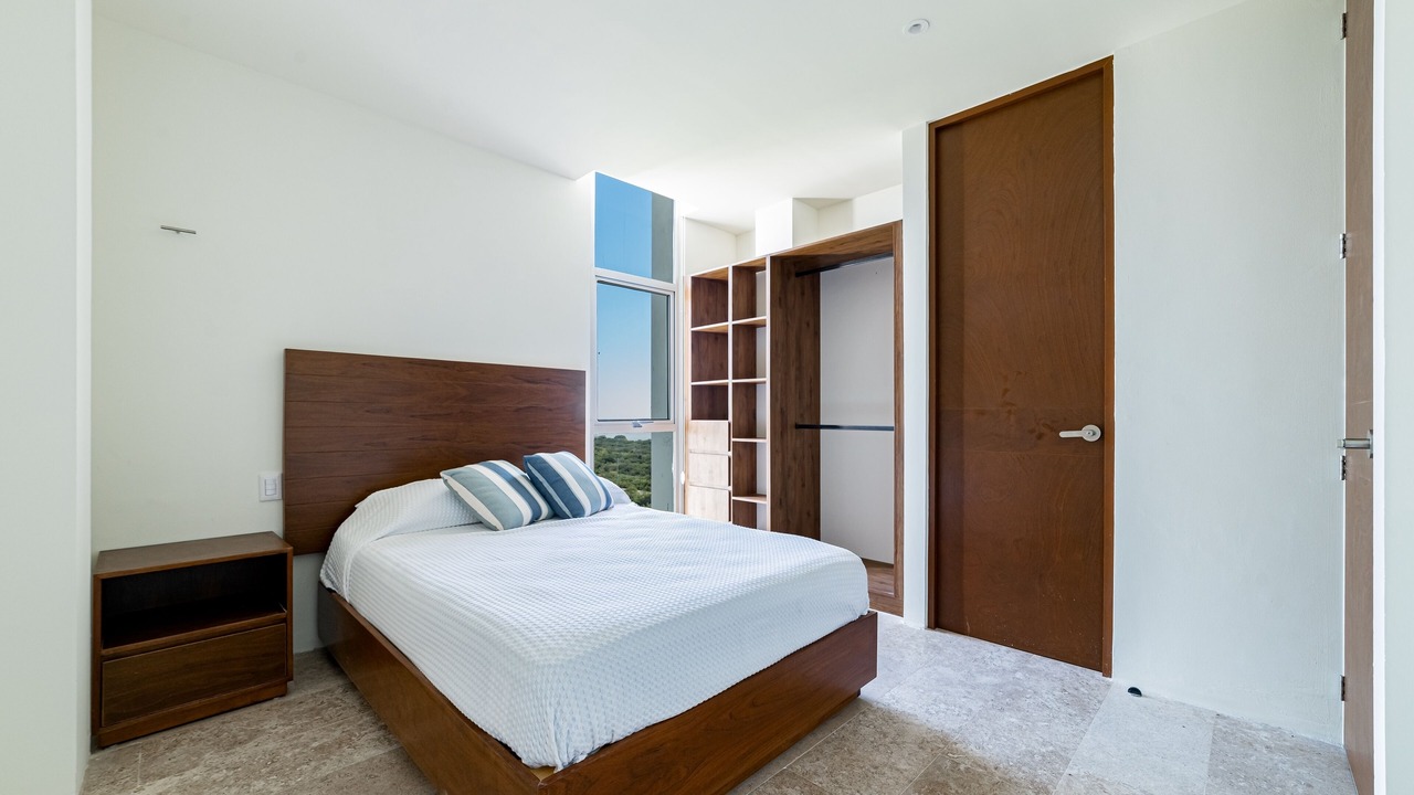 Photo of Bedroom in Miramar