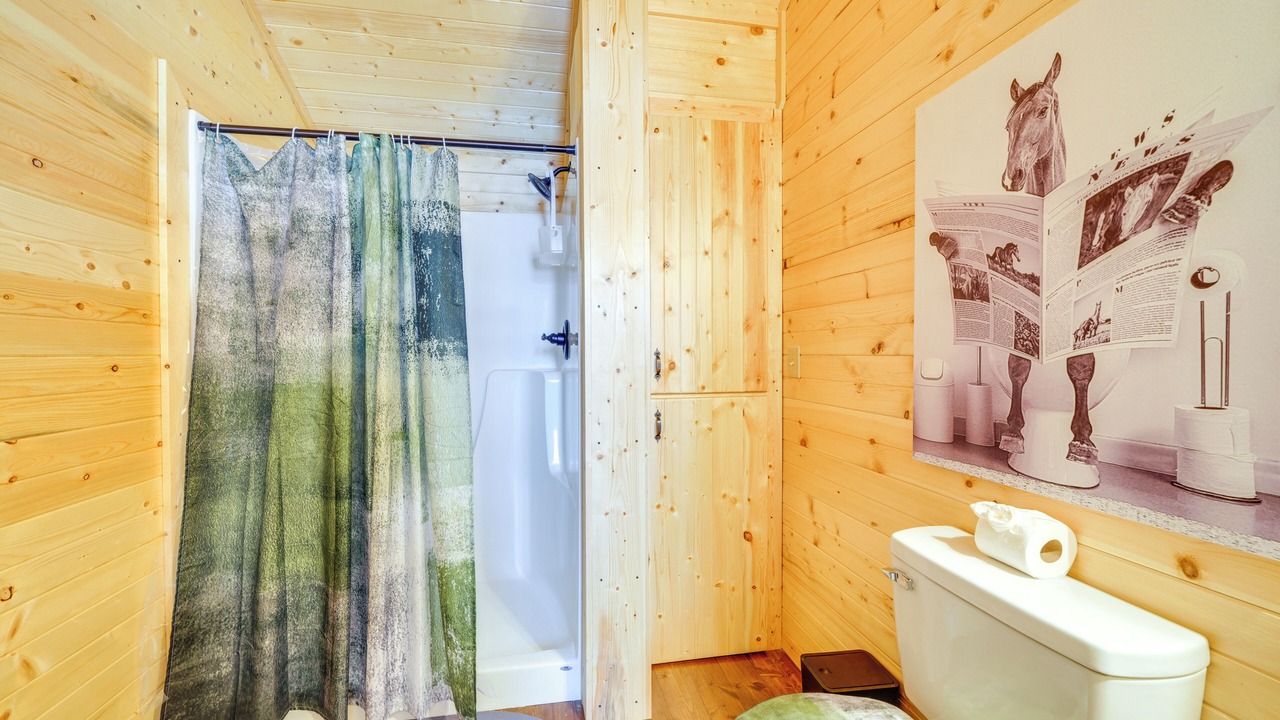 Photo of Bathroom in La Grange
