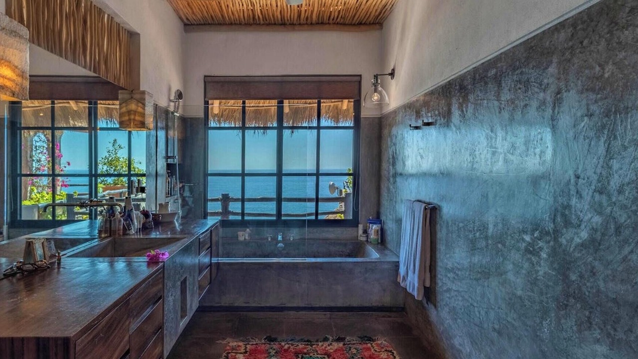 Photo of Bathroom in North End