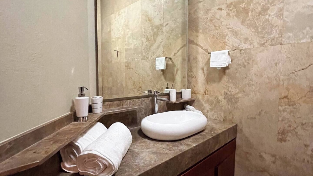 Photo of Bathroom in Zona Expo