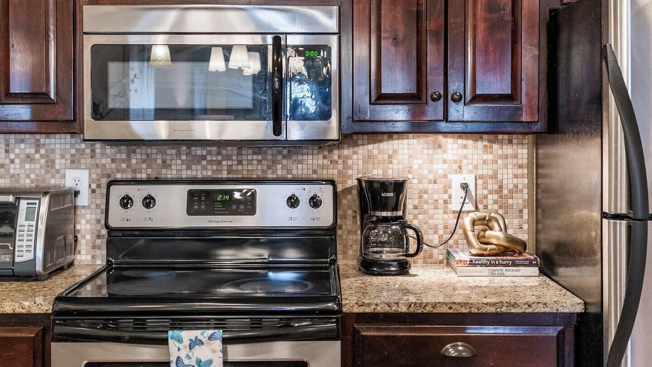 Photo of Kitchen in West Plaza